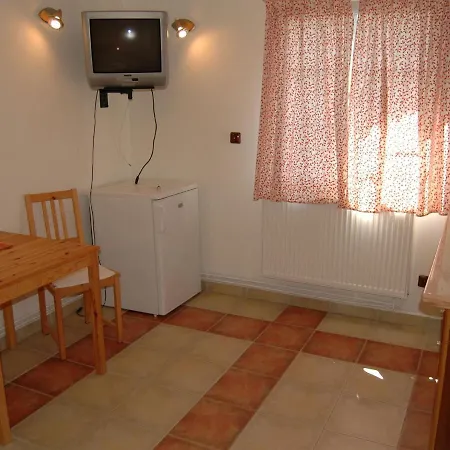 Semesterbostad Comfortable Near Lake In Czech Republic